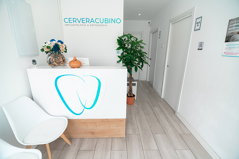 recepción Clínica dental cervera cubino en Laganés, Madrid